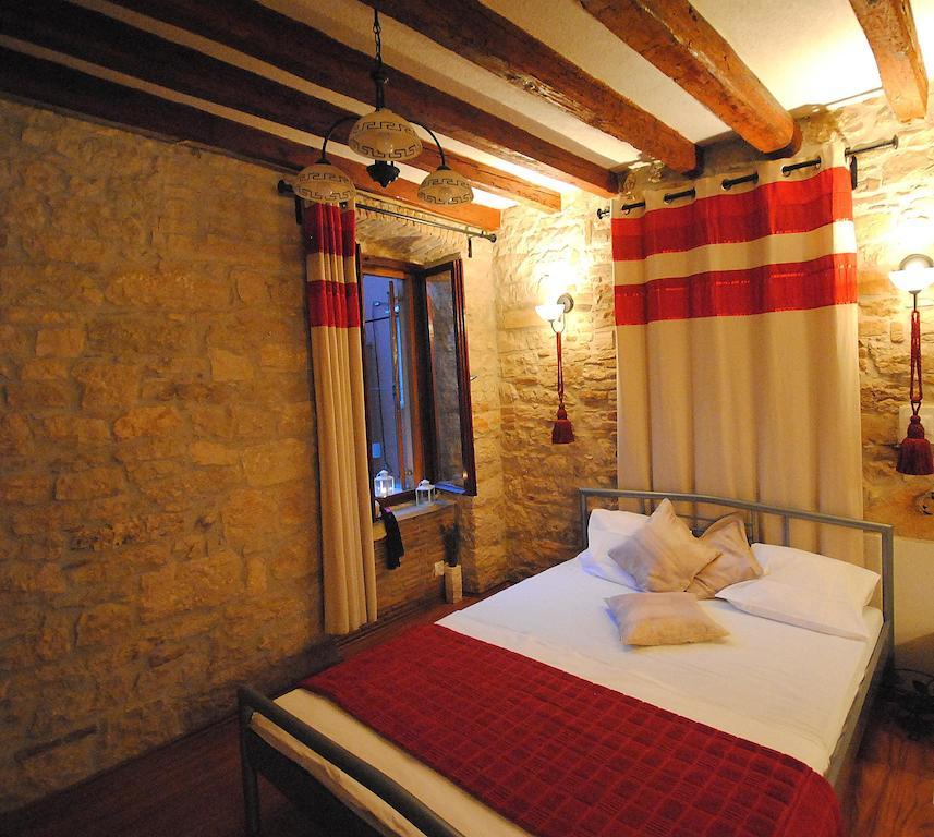 Guesthouse Ancient Stone Rovinj Eksteriør bilde