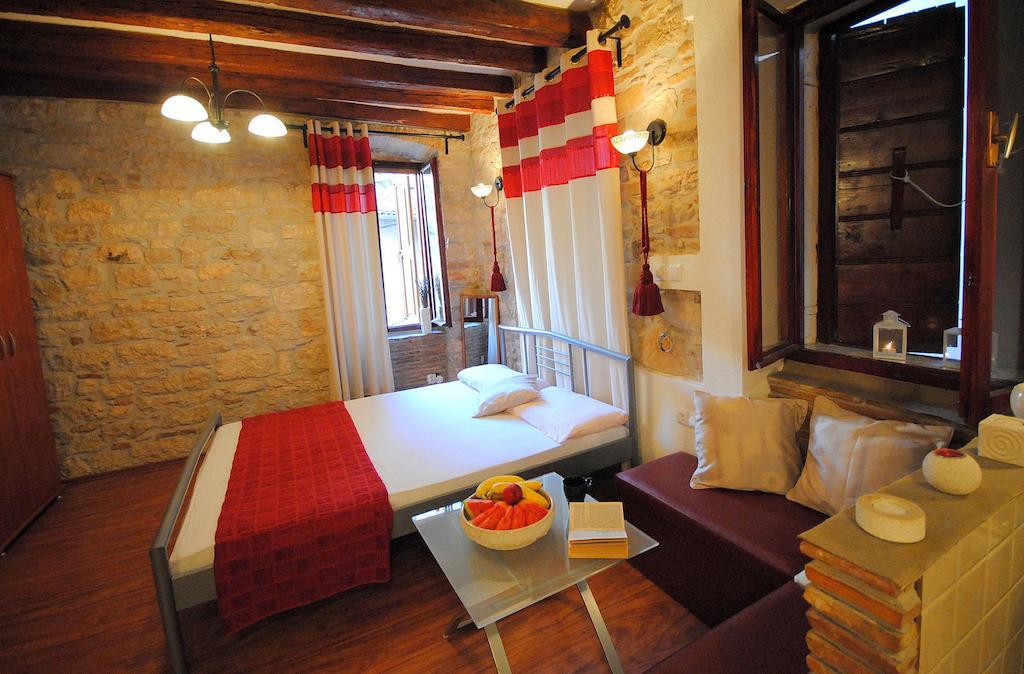 Guesthouse Ancient Stone Rovinj Rom bilde