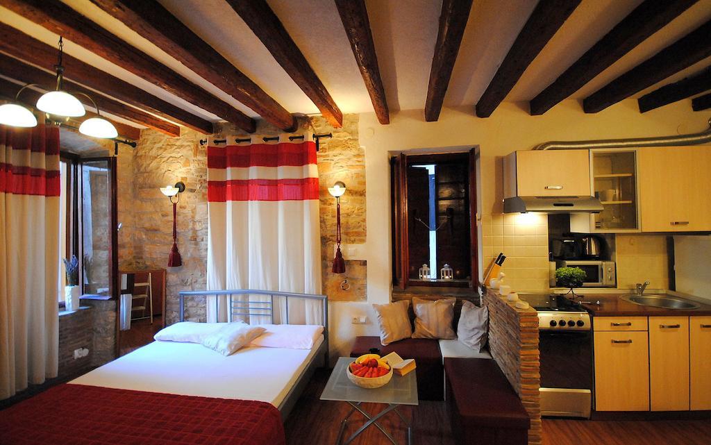 Guesthouse Ancient Stone Rovinj Eksteriør bilde