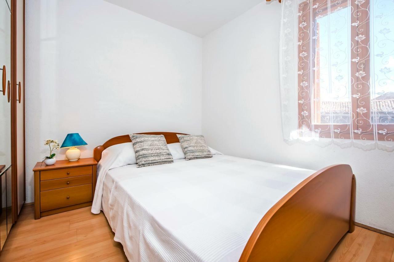 Guesthouse Ancient Stone Rovinj Eksteriør bilde