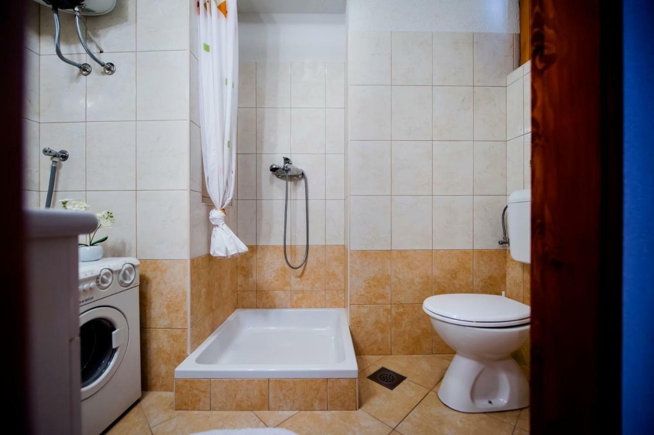 Guesthouse Ancient Stone Rovinj Eksteriør bilde