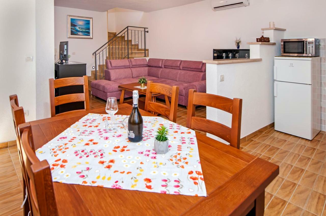 Guesthouse Ancient Stone Rovinj Eksteriør bilde