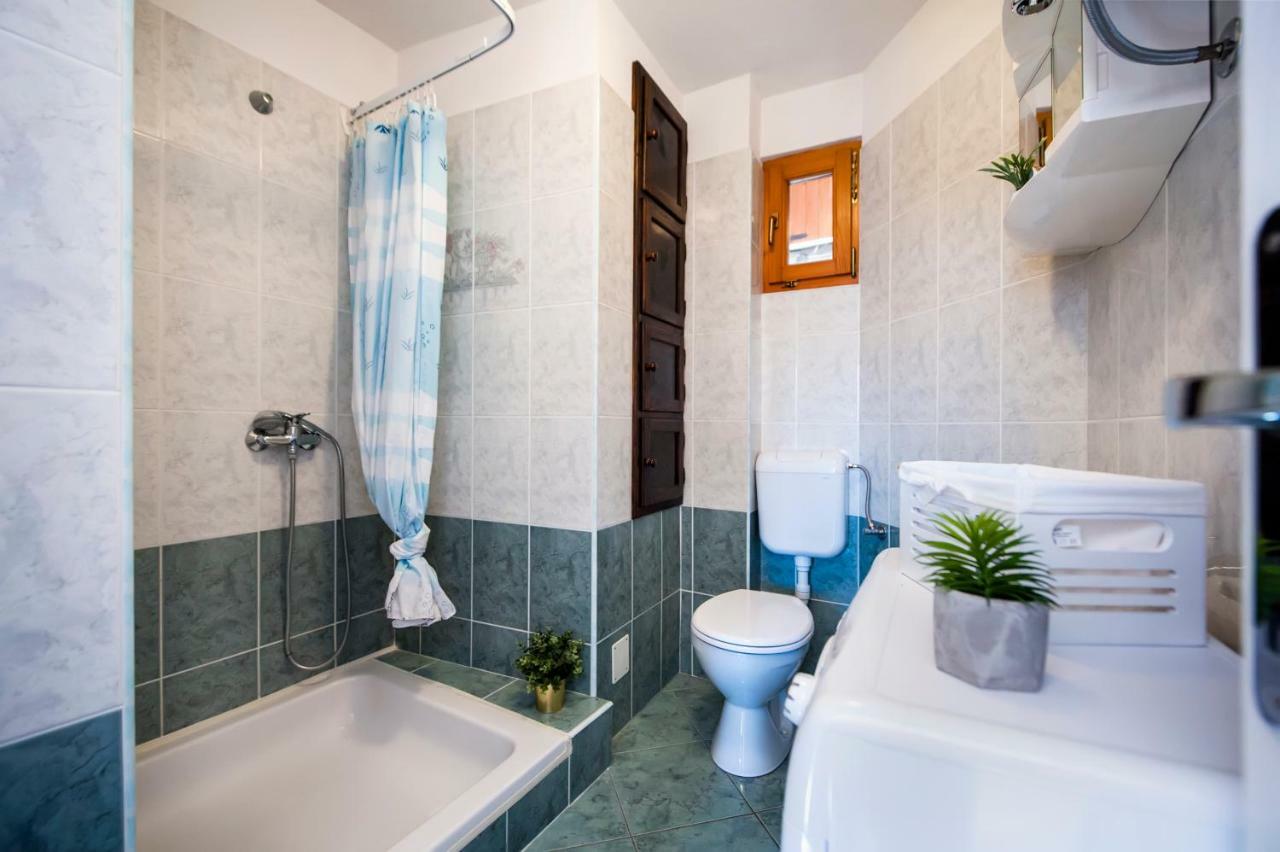Guesthouse Ancient Stone Rovinj Eksteriør bilde